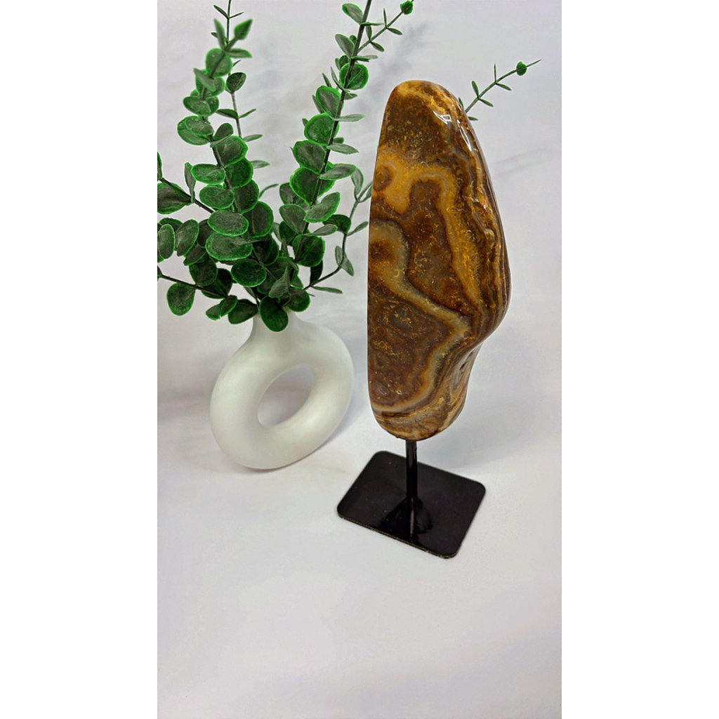 Achat-Portalstele auf Metallständer