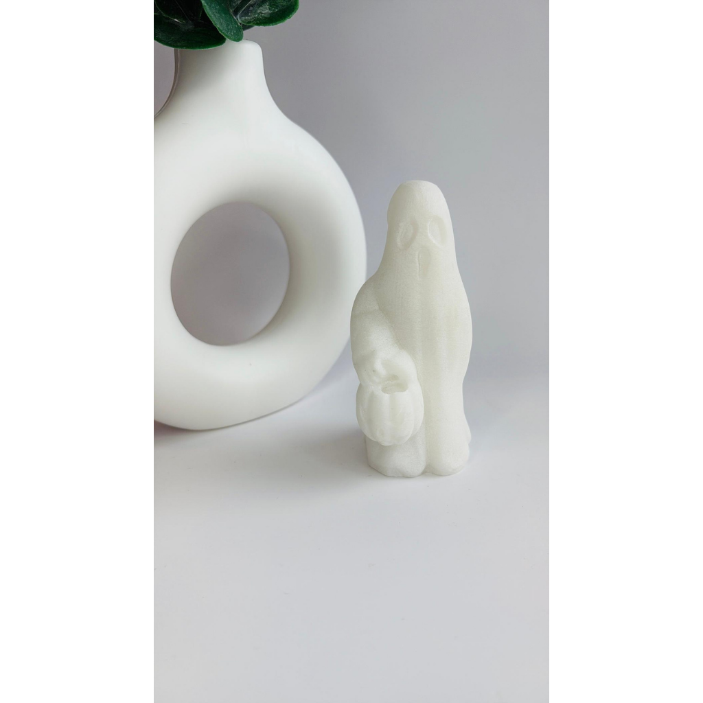 Weißer Serpentin Geist